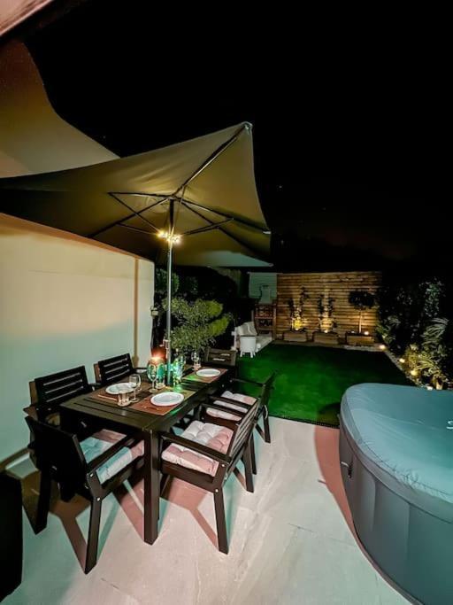 Relaxing Garden Los Cristianos Con Jacuzzi Y Barbacoa อาโรนา ภายนอก รูปภาพ